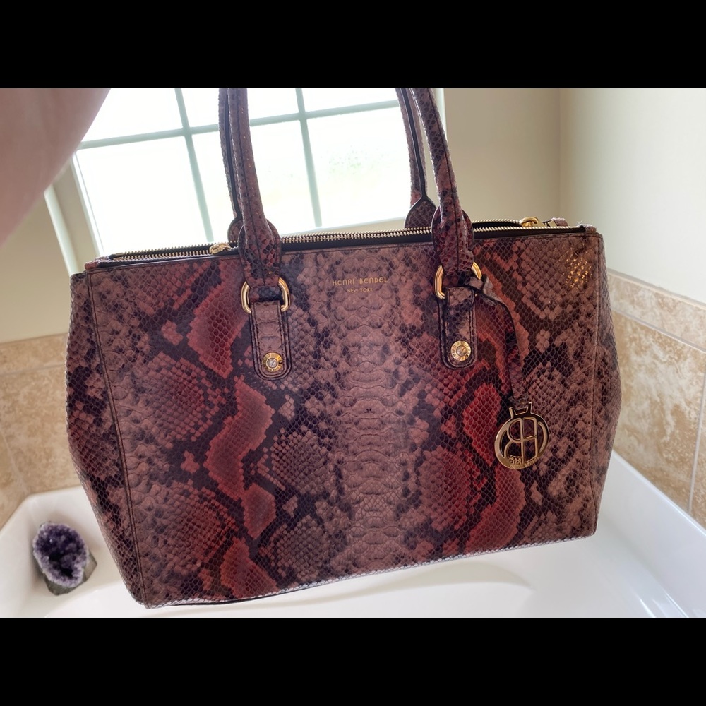 Henri Bendel Purse